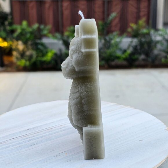 Handmade ✦ Grey Dragon Candle ✦ Soy Wax w/ Cinnamon | Fantasy Familiar Decor - Picture 4 of 10